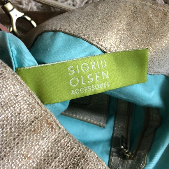 Sigrid Olsen gold purse - Picture 3 of 3